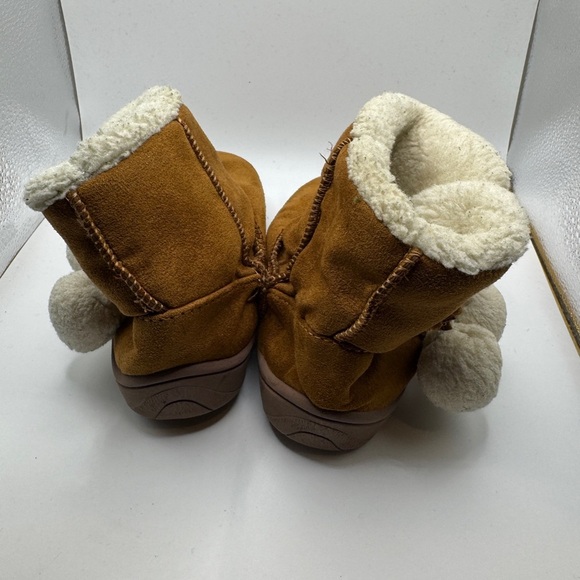 Wonder Nation Toddler Size 10 Girls Brown and Cream Cozy Boots with Pom Poms - Picture 2 of 7